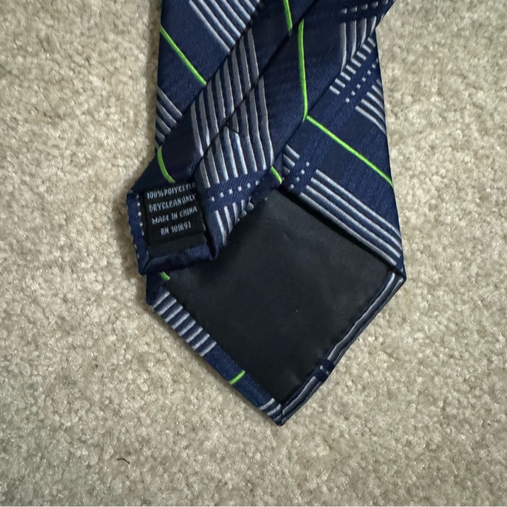 Seattle Seahawks NFL Neck Tie Navy Green Gray-One Size - Picture 5 of 5